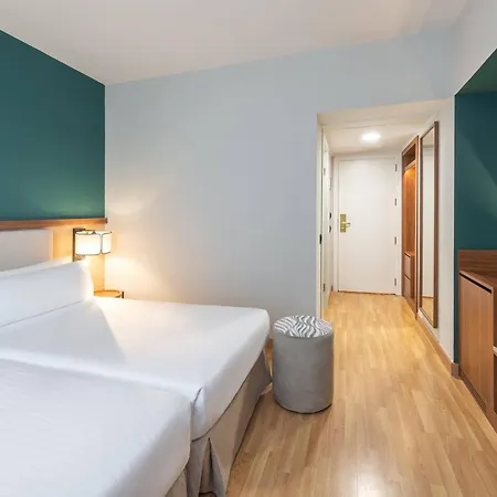 מלון Centro, Affiliated By Melia 3*