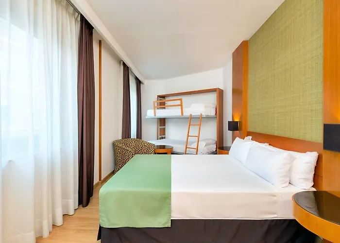Centro Affiliated By Melia מלון