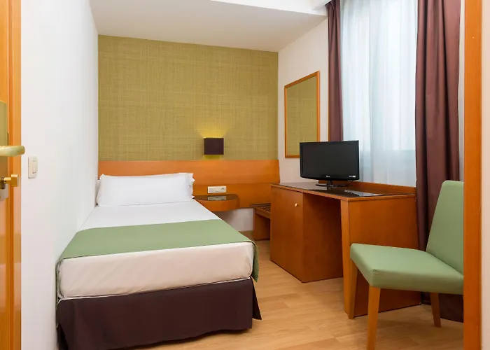 Centro Affiliated By Melia Hotell 3*