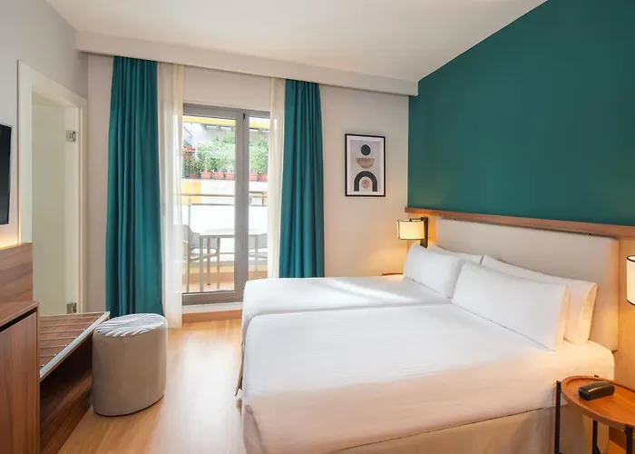 מלון Centro Affiliated By Melia 3*