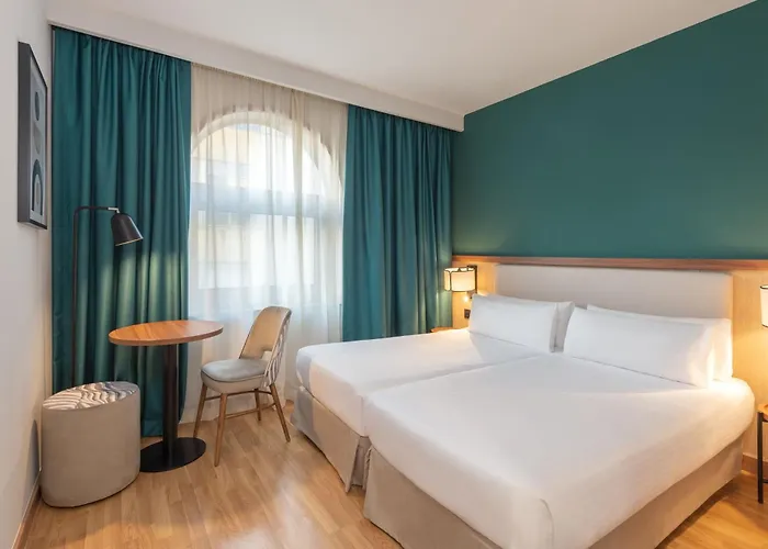 Ξενοδοχείο Centro Affiliated By Melia Έλτσε