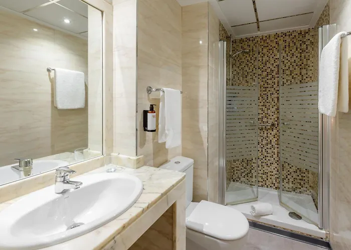 Ξενοδοχείο Centro Affiliated By Melia 3*