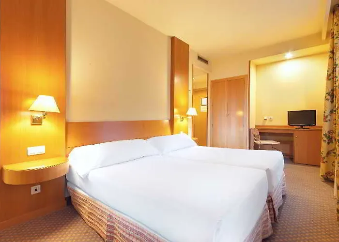 Centro Affiliated By Melia 3* אלצ'ה