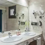 Centro, Affiliated By Melia