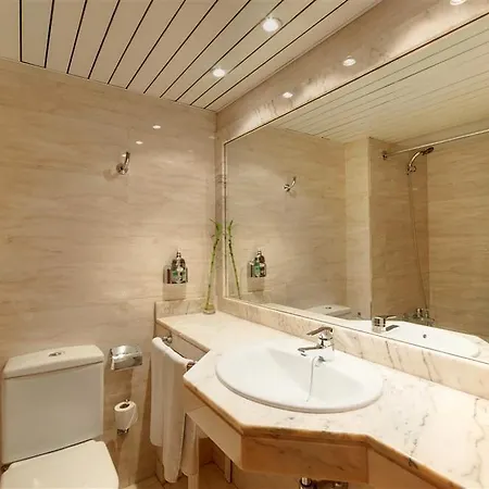 Hotel Centro , Affiliated By Melia 3*