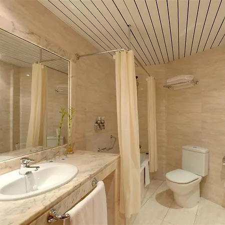 Centro, Affiliated By Melia 3*