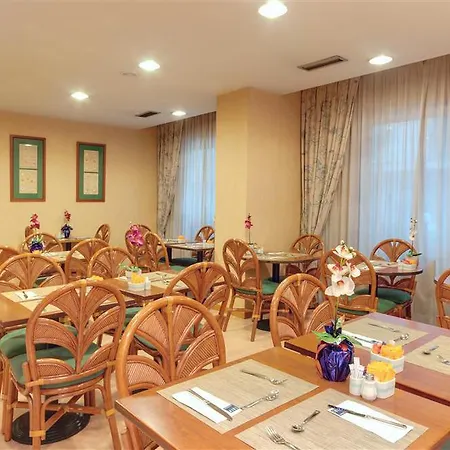 מלון Centro, Affiliated By Melia