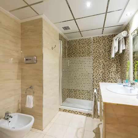 Centro, Affiliated By Melia אלצ'ה