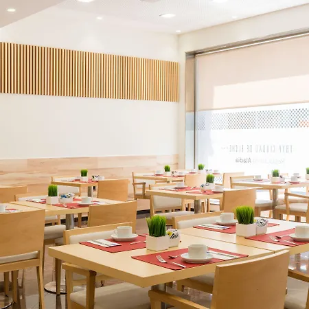 מלון Centro, Affiliated By Melia 3*