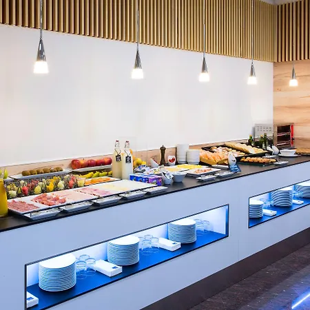 Centro, Affiliated By Melia אלצ'ה