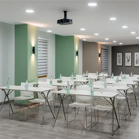 Centro, Affiliated By Melia