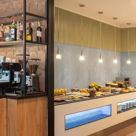 Centro, Affiliated By Melia מלון אלצ'ה