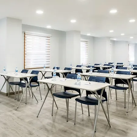 Centro, Affiliated By Melia אלצ'ה