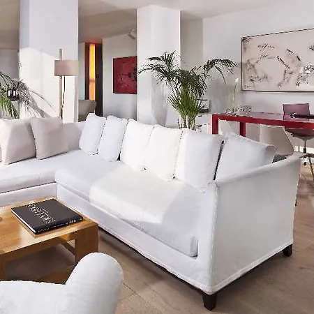 Centro, Affiliated By Melia