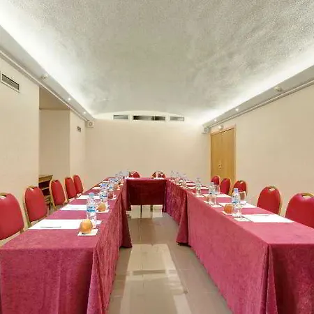 Centro, Affiliated By Melia מלון